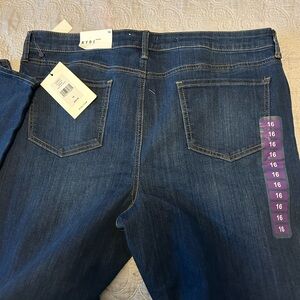 New with tags Not Your Daughter’s Jeans. Skinny, medium wash